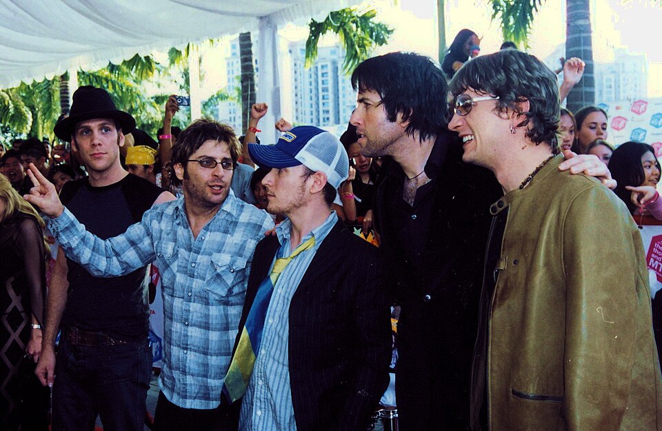 Fayl:Matchbox twenty in MAA 03.jpg