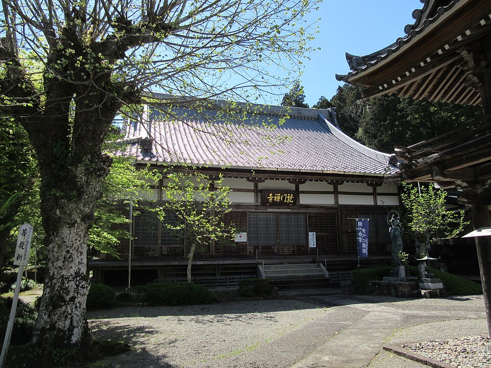 Fayl:Hichiso ryumonji hondo.jpg