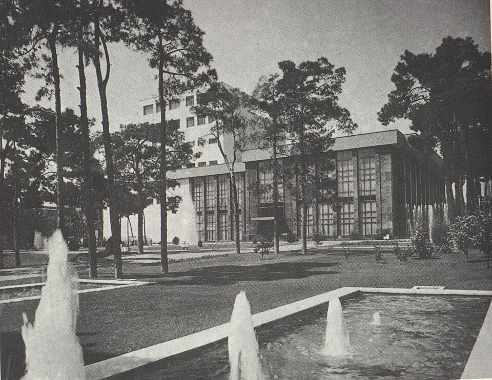 Fayl:Roudaki Hall 1970.JPG