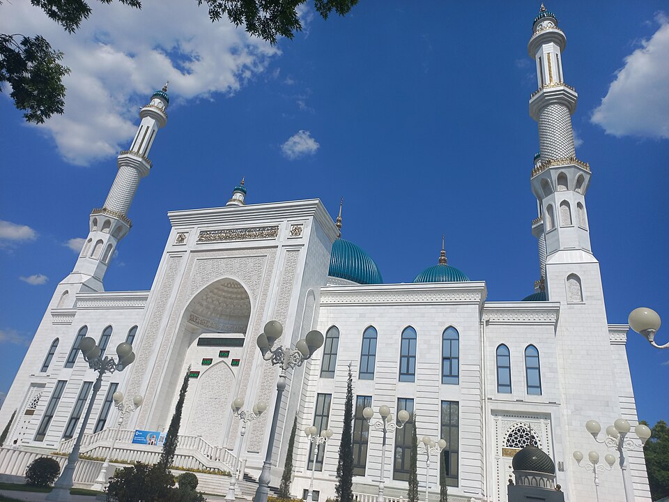 Fayl:Islomobod masjid 1.jpg